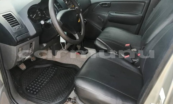 Acheter Occasion Voiture Toyota Hilux Gris à Brazzaville, Commune de Brazzaville Acheter Occasion Voiture Toyota Hilux Gris à Brazzaville, Commune de Brazzaville