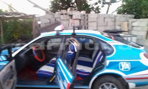 Acheter Occasion Voiture Toyota Corolla Bleu à Brazzaville, Commune de Brazzaville Acheter Occasion Voiture Toyota Corolla Bleu à Brazzaville, Commune de Brazzaville