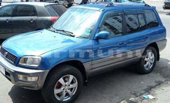 Acheter Occasion Voiture Toyota RAV4 Bleu à Brazzaville, Commune de Brazzaville Acheter Occasion Voiture Toyota RAV4 Bleu à Brazzaville, Commune de Brazzaville