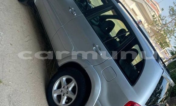 Acheter Occasion Voiture Toyota RAV4 Gris à Brazzaville, Commune de Brazzaville Acheter Occasion Voiture Toyota RAV4 Gris à Brazzaville, Commune de Brazzaville