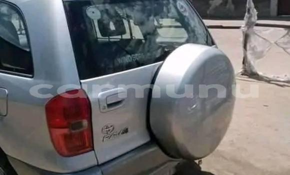 Acheter Occasion Voiture Toyota RAV4 Gris à Brazzaville, Commune de Brazzaville Acheter Occasion Voiture Toyota RAV4 Gris à Brazzaville, Commune de Brazzaville