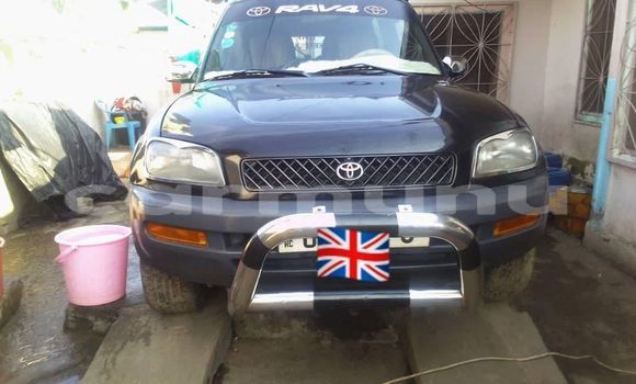 Acheter Occasion Voiture Toyota RAV4 Noir à Brazzaville, Commune de Brazzaville Acheter Occasion Voiture Toyota RAV4 Noir à Brazzaville, Commune de Brazzaville