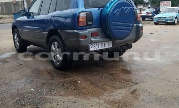 Acheter Occasion Voiture Toyota RAV4 Bleu à Brazzaville, Commune de Brazzaville Acheter Occasion Voiture Toyota RAV4 Bleu à Brazzaville, Commune de Brazzaville