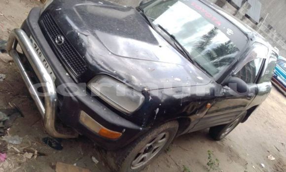 Acheter Occasion Voiture Toyota RAV4 Noir à Brazzaville, Commune de Brazzaville Acheter Occasion Voiture Toyota RAV4 Noir à Brazzaville, Commune de Brazzaville