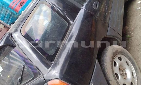 Acheter Occasion Voiture Toyota RAV4 Noir à Brazzaville, Commune de Brazzaville Acheter Occasion Voiture Toyota RAV4 Noir à Brazzaville, Commune de Brazzaville