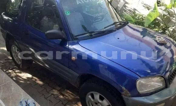 Acheter Occasion Voiture Toyota RAV4 Bleu à Brazzaville, Commune de Brazzaville Acheter Occasion Voiture Toyota RAV4 Bleu à Brazzaville, Commune de Brazzaville