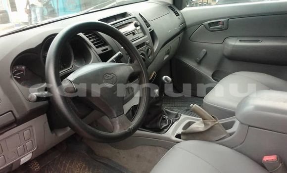 Acheter Occasion Voiture Toyota Hilux Blanc à Brazzaville, Commune de Brazzaville Acheter Occasion Voiture Toyota Hilux Blanc à Brazzaville, Commune de Brazzaville