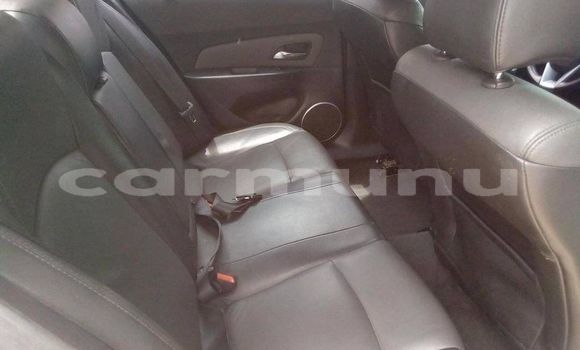 Buy Used Chevrolet Cruze White Car in Brazzaville in Municipality of Brazzaville Buy Used Chevrolet Cruze White Car in Brazzaville in Municipality of Brazzaville