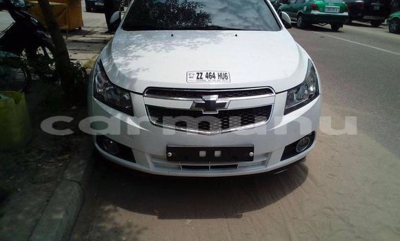 Buy Used Chevrolet Cruze White Car in Brazzaville in Municipality of Brazzaville Buy Used Chevrolet Cruze White Car in Brazzaville in Municipality of Brazzaville