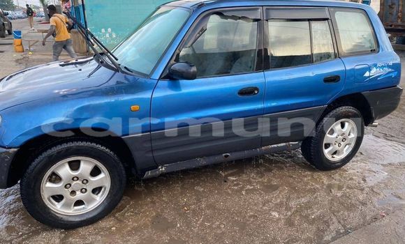 Buy Used Toyota RAV4 Blue Car in Brazzaville in Municipality of Brazzaville Buy Used Toyota RAV4 Blue Car in Brazzaville in Municipality of Brazzaville
