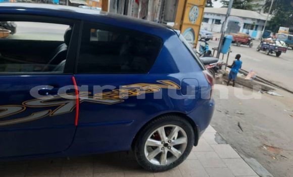 Buy Used Toyota Corolla Blue Car in Brazzaville in Municipality of Brazzaville Buy Used Toyota Corolla Blue Car in Brazzaville in Municipality of Brazzaville