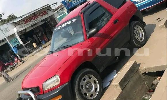 Acheter Occasion Voiture Toyota RAV4 Rouge à Brazzaville, Commune de Brazzaville Acheter Occasion Voiture Toyota RAV4 Rouge à Brazzaville, Commune de Brazzaville