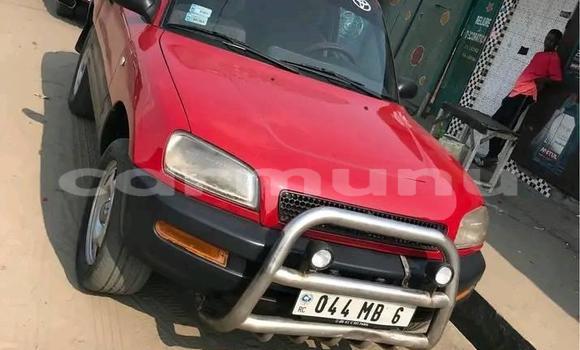 Acheter Occasion Voiture Toyota RAV4 Rouge à Brazzaville, Commune de Brazzaville Acheter Occasion Voiture Toyota RAV4 Rouge à Brazzaville, Commune de Brazzaville