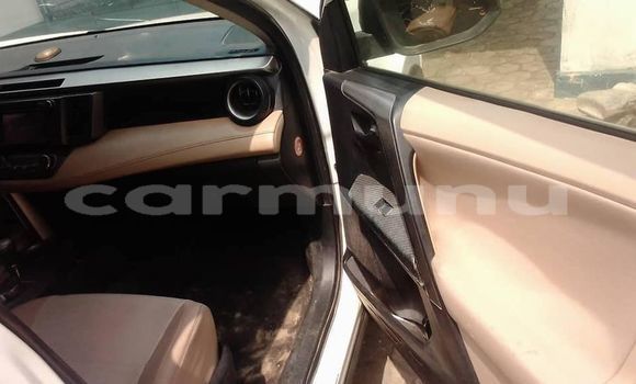 Buy Used Toyota RAV4 White Car in Brazzaville in Municipality of Brazzaville Buy Used Toyota RAV4 White Car in Brazzaville in Municipality of Brazzaville