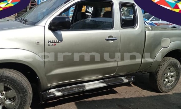 Acheter Occasion Voiture Toyota Hilux Beige à Brazzaville, Commune de Brazzaville Acheter Occasion Voiture Toyota Hilux Beige à Brazzaville, Commune de Brazzaville