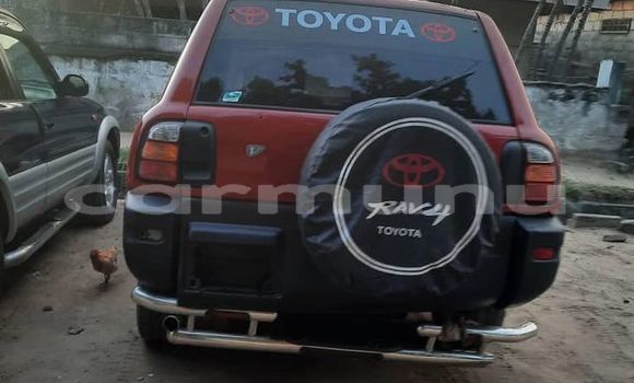 Acheter Occasion Voiture Toyota RAV4 Rouge à Brazzaville, Commune de Brazzaville Acheter Occasion Voiture Toyota RAV4 Rouge à Brazzaville, Commune de Brazzaville