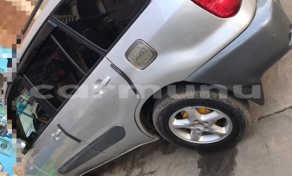 Acheter Occasion Voiture Toyota RAV4 Gris à Brazzaville, Commune de Brazzaville Acheter Occasion Voiture Toyota RAV4 Gris à Brazzaville, Commune de Brazzaville