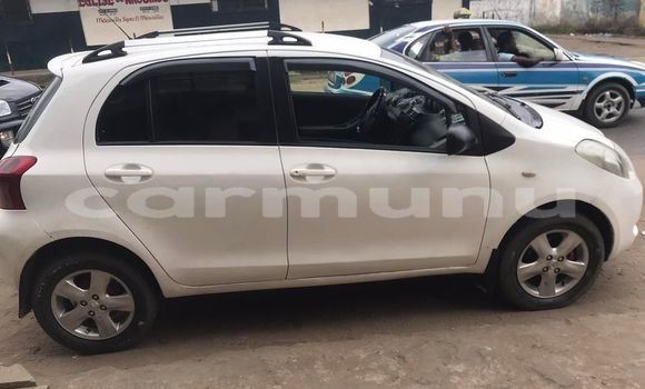 Acheter Occasion Voiture Toyota Yaris Blanc à Brazzaville, Commune de Brazzaville Acheter Occasion Voiture Toyota Yaris Blanc à Brazzaville, Commune de Brazzaville