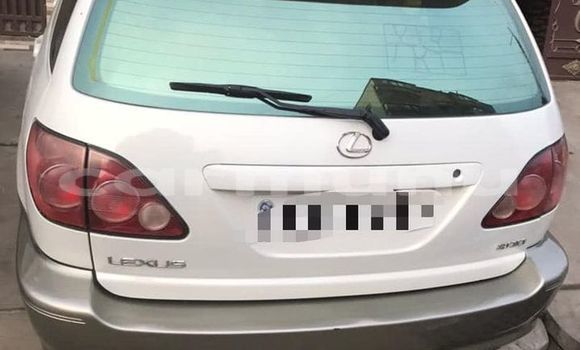 Acheter Occasion Voiture Lexus RX Blanc à Brazzaville, Commune de Brazzaville Acheter Occasion Voiture Lexus RX Blanc à Brazzaville, Commune de Brazzaville