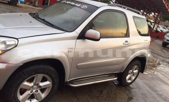 Buy Used Toyota RAV4 Silver Car in Brazzaville in Municipality of Brazzaville Buy Used Toyota RAV4 Silver Car in Brazzaville in Municipality of Brazzaville