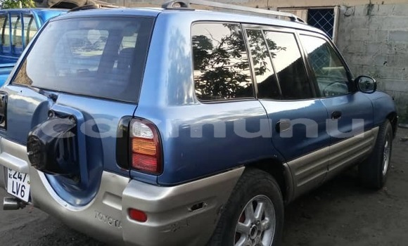 Buy Used Toyota RAV4 Blue Car in Brazzaville in Municipality of Brazzaville Buy Used Toyota RAV4 Blue Car in Brazzaville in Municipality of Brazzaville