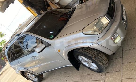 Acheter Occasion Voiture Toyota RAV4 Gris à Brazzaville, Commune de Brazzaville Acheter Occasion Voiture Toyota RAV4 Gris à Brazzaville, Commune de Brazzaville