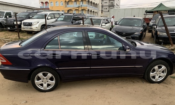 Acheter Occasion Voiture Mercedes-Benz C–Class Bleu à Pointe–Noire, Région du Kouilou Acheter Occasion Voiture Mercedes-Benz C–Class Bleu à Pointe–Noire, Région du Kouilou