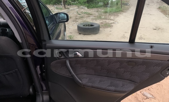 Acheter Occasion Voiture Mercedes-Benz C–Class Bleu à Pointe–Noire, Région du Kouilou Acheter Occasion Voiture Mercedes-Benz C–Class Bleu à Pointe–Noire, Région du Kouilou