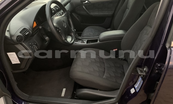 Acheter Occasion Voiture Mercedes-Benz C–Class Bleu à Pointe–Noire, Région du Kouilou Acheter Occasion Voiture Mercedes-Benz C–Class Bleu à Pointe–Noire, Région du Kouilou