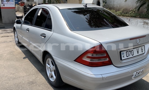 Acheter Occasion Voiture Mercedes-Benz C–Class Gris à Pointe–Noire, Région du Kouilou Acheter Occasion Voiture Mercedes-Benz C–Class Gris à Pointe–Noire, Région du Kouilou