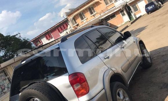 Acheter Occasion Voiture Toyota RAV4 Gris à Pointe–Noire, Région du Kouilou Acheter Occasion Voiture Toyota RAV4 Gris à Pointe–Noire, Région du Kouilou