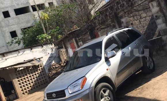 Acheter Occasion Voiture Toyota RAV4 Gris à Pointe–Noire, Région du Kouilou Acheter Occasion Voiture Toyota RAV4 Gris à Pointe–Noire, Région du Kouilou