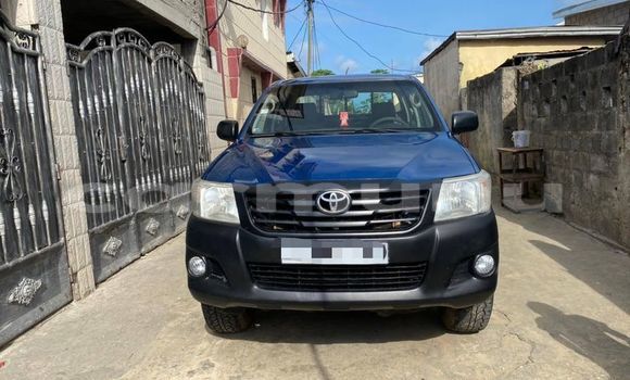 Acheter Occasion Voiture Toyota Hilux Bleu à Pointe–Noire, Région du Kouilou Acheter Occasion Voiture Toyota Hilux Bleu à Pointe–Noire, Région du Kouilou