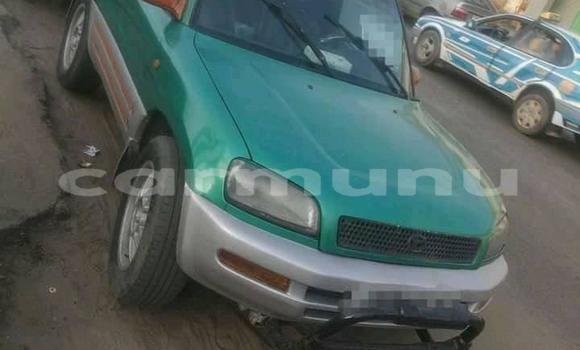 Acheter Occasion Voiture Toyota RAV4 Vert à Pointe–Noire, Région du Kouilou Acheter Occasion Voiture Toyota RAV4 Vert à Pointe–Noire, Région du Kouilou