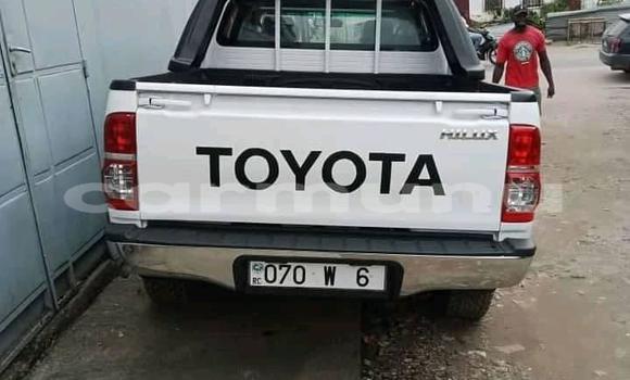 Acheter Occasion Voiture Toyota Hilux Blanc à Pointe–Noire, Région du Kouilou Acheter Occasion Voiture Toyota Hilux Blanc à Pointe–Noire, Région du Kouilou