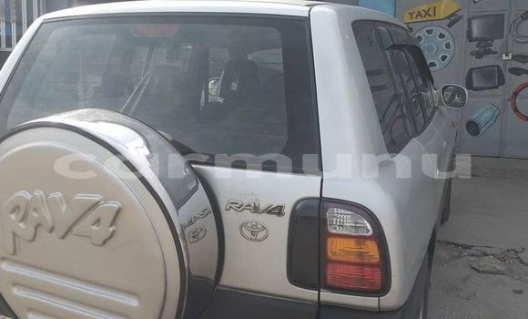 Acheter Occasion Voiture Toyota RAV4 Gris à Pointe–Noire, Région du Kouilou Acheter Occasion Voiture Toyota RAV4 Gris à Pointe–Noire, Région du Kouilou