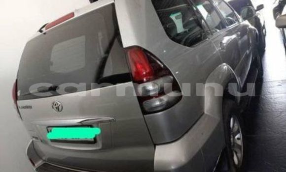 Acheter Occasion Voiture Toyota Land Cruiser Prado Gris à Pointe–Noire, Région du Kouilou Acheter Occasion Voiture Toyota Land Cruiser Prado Gris à Pointe–Noire, Région du Kouilou
