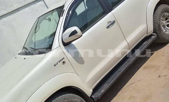 Acheter Occasion Voiture Toyota Fortuner Blanc à Brazzaville, Commune de Brazzaville Acheter Occasion Voiture Toyota Fortuner Blanc à Brazzaville, Commune de Brazzaville