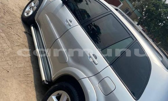 Acheter Occasion Voiture Toyota RAV4 Gris à Brazzaville, Commune de Brazzaville Acheter Occasion Voiture Toyota RAV4 Gris à Brazzaville, Commune de Brazzaville