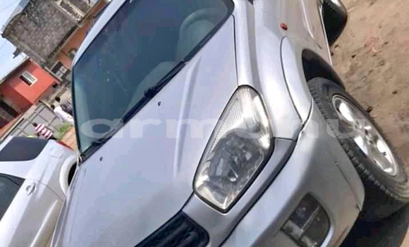 Acheter Occasion Voiture Toyota RAV4 Gris à Brazzaville, Commune de Brazzaville Acheter Occasion Voiture Toyota RAV4 Gris à Brazzaville, Commune de Brazzaville