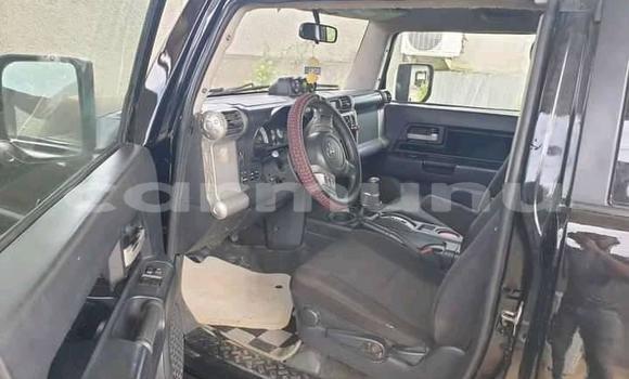 Acheter Occasion Voiture Toyota FJ Cruiser Noir à Brazzaville, Commune de Brazzaville Acheter Occasion Voiture Toyota FJ Cruiser Noir à Brazzaville, Commune de Brazzaville