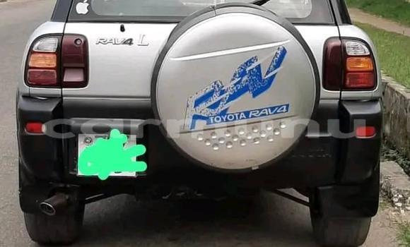 Acheter Occasion Voiture Toyota RAV4 Gris à Pointe–Noire, Région du Kouilou Acheter Occasion Voiture Toyota RAV4 Gris à Pointe–Noire, Région du Kouilou
