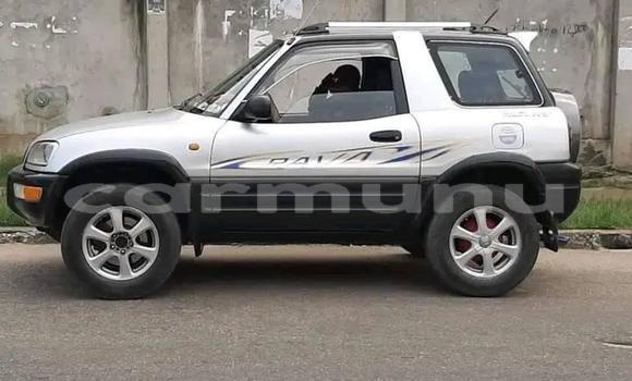 Acheter Occasion Voiture Toyota RAV4 Gris à Pointe–Noire, Région du Kouilou Acheter Occasion Voiture Toyota RAV4 Gris à Pointe–Noire, Région du Kouilou