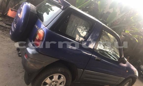 Acheter Occasion Voiture Toyota RAV4 Bleu à Pointe–Noire, Région du Kouilou Acheter Occasion Voiture Toyota RAV4 Bleu à Pointe–Noire, Région du Kouilou