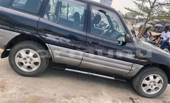 Acheter Occasion Voiture Toyota RAV4 Noir à Pointe–Noire, Région du Kouilou Acheter Occasion Voiture Toyota RAV4 Noir à Pointe–Noire, Région du Kouilou