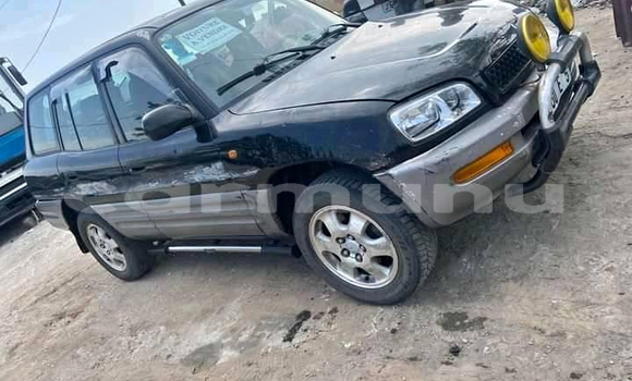 Acheter Occasion Voiture Toyota RAV4 Noir à Pointe–Noire, Région du Kouilou Acheter Occasion Voiture Toyota RAV4 Noir à Pointe–Noire, Région du Kouilou