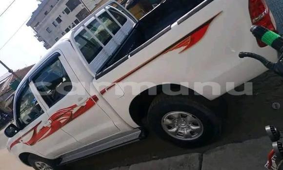 Acheter Occasion Voiture Toyota Hilux Blanc à Pointe–Noire, Région du Kouilou Acheter Occasion Voiture Toyota Hilux Blanc à Pointe–Noire, Région du Kouilou