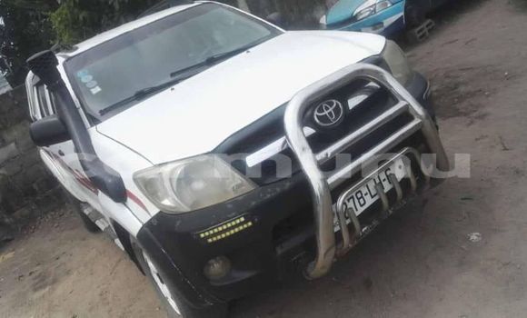 Acheter Occasion Voiture Toyota Hilux Blanc à Pointe–Noire, Région du Kouilou Acheter Occasion Voiture Toyota Hilux Blanc à Pointe–Noire, Région du Kouilou