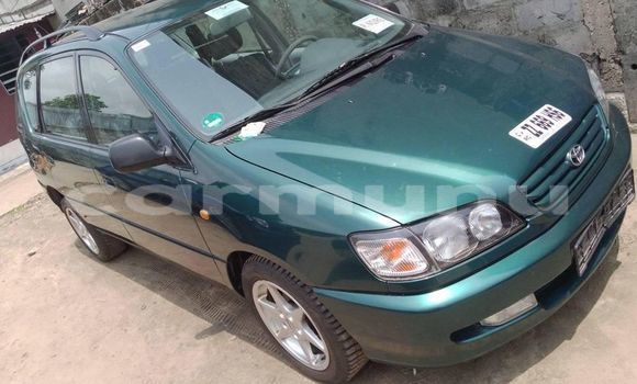 Acheter Occasion Voiture Toyota Picnic Vert à Pointe–Noire, Région du Kouilou Acheter Occasion Voiture Toyota Picnic Vert à Pointe–Noire, Région du Kouilou