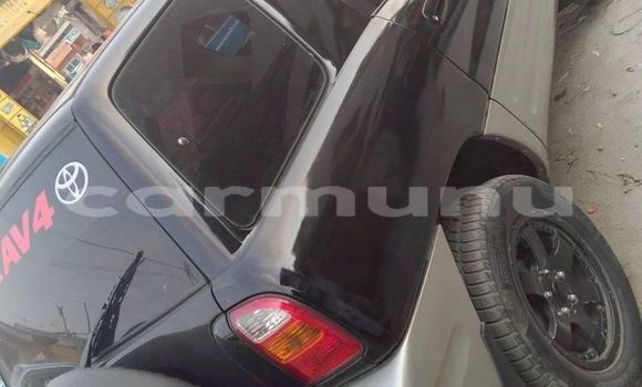 Acheter Occasion Voiture Toyota RAV4 Noir à Pointe–Noire, Région du Kouilou Acheter Occasion Voiture Toyota RAV4 Noir à Pointe–Noire, Région du Kouilou